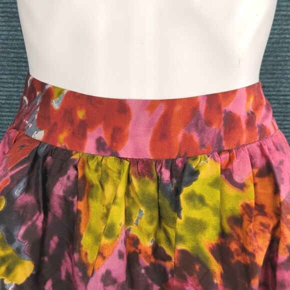 Trina Turk Silk/Wool Blend Bubble Hem Skirt Runs Large, See Notes!! - Picture 4 of 12